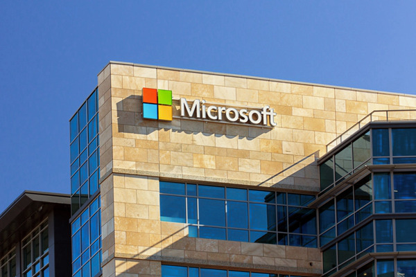 微软和首席执行官 Satya Nadella 正在赢得大型科技公司人工智能的认知战