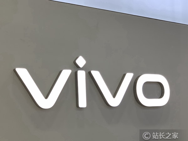 vivo自研AI大模型11月1日发布 将在OriginOS 4中首次应用