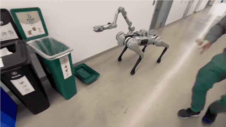 用Vision Pro实时训练机器狗，MIT博士生开源项目火了